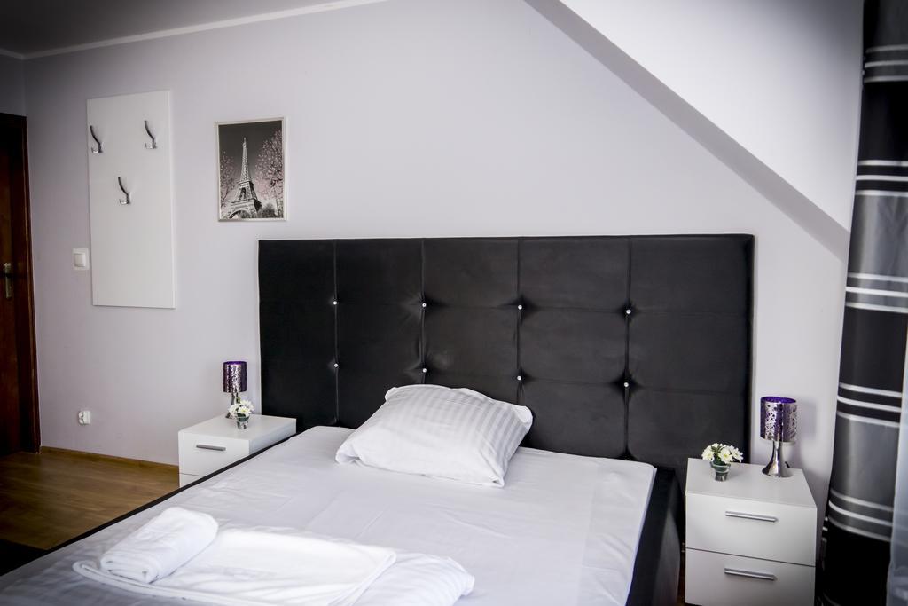 Pensjonat Nad Zalewem Stare Miasto  Zimmer foto