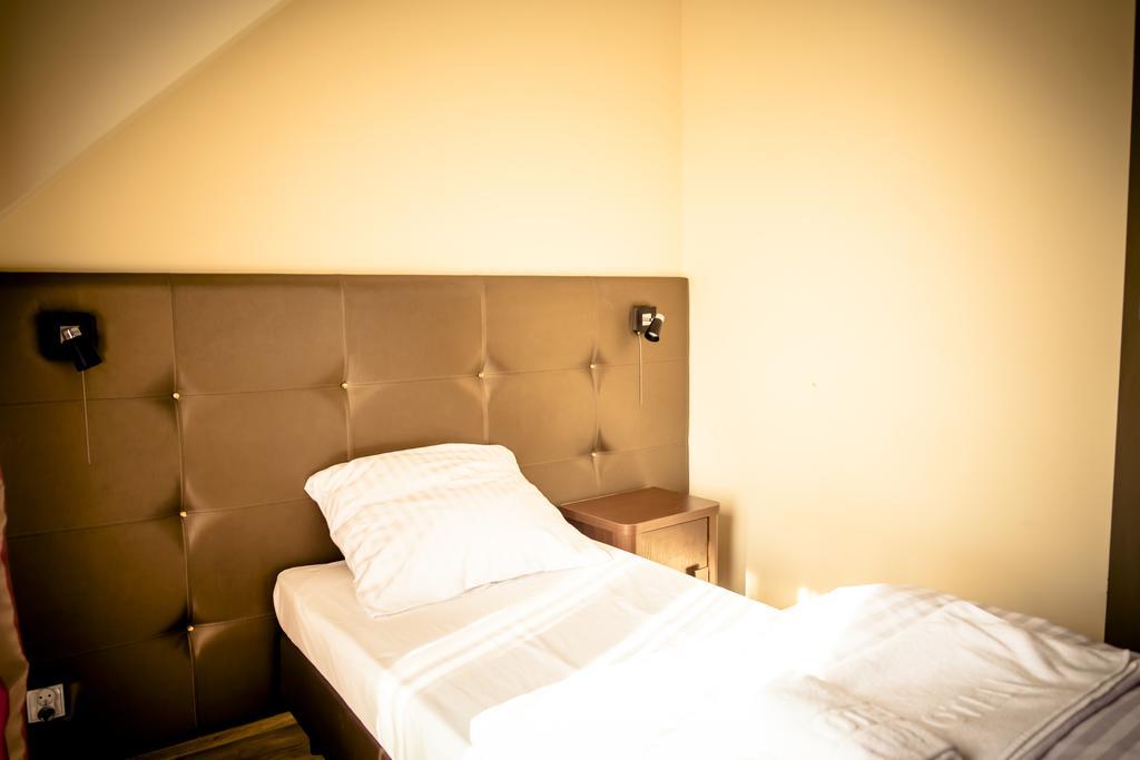 Pensjonat Nad Zalewem Stare Miasto  Zimmer foto