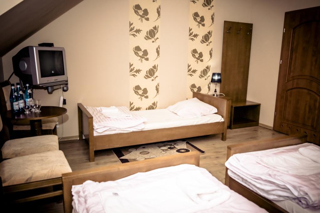 Pensjonat Nad Zalewem Stare Miasto  Zimmer foto